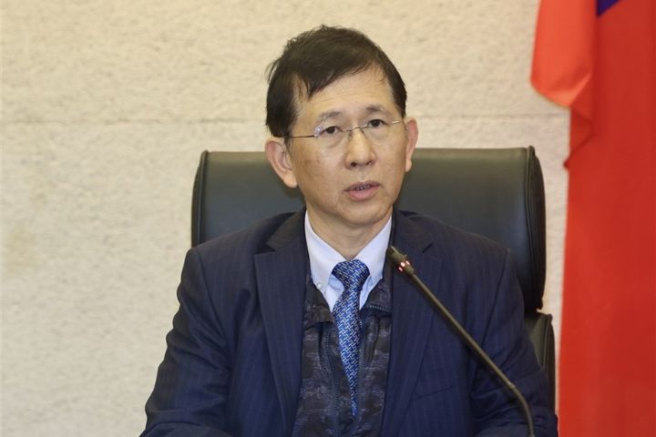 數發部長黃彥男因中研院借調期限將屆滿，已向行政院卓榮泰院長請辭，將歸建持續研究工作。圖/中央社