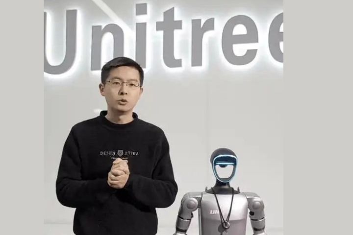 宇樹創辦人兼CEO王興興為控股股東，通過直接與間接方式合計持有公司約34.76%股權。圖/取自新浪科技微博
