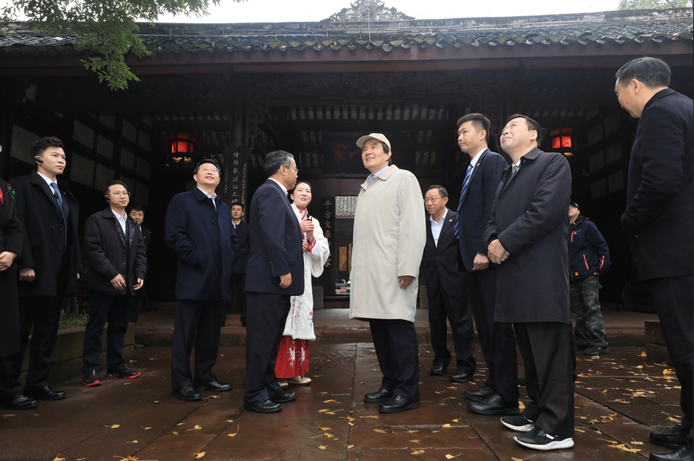 前總統馬英九24日造訪四川眉山「三蘇祠」博物館。圖/馬英九辦公室提供