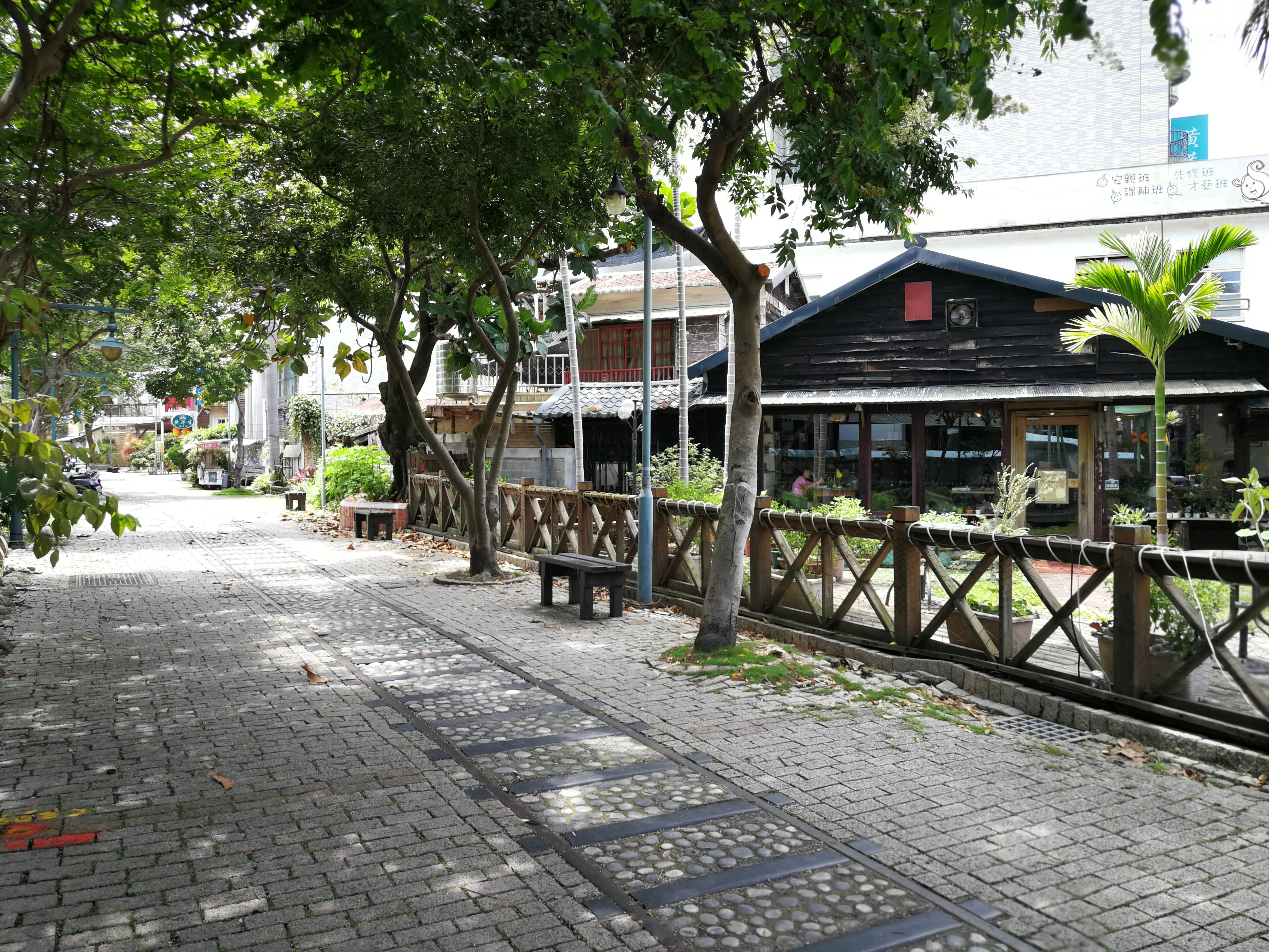 「台灣好行移動博物館」，讓市民認識台灣各地的觀光美景。圖/劉立漢攝