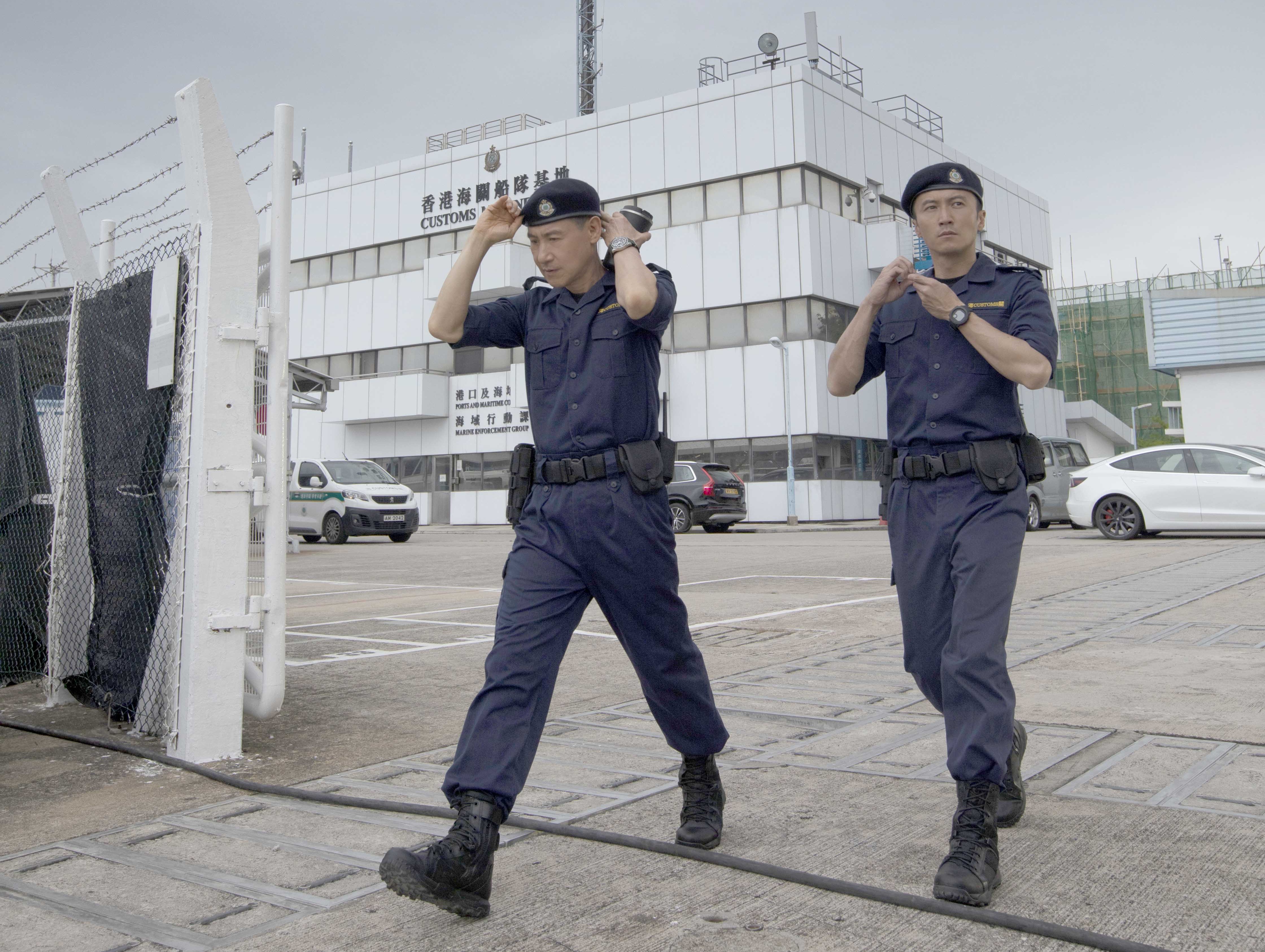 《海關戰線》由張學友及謝霆鋒主演，進入真實海關基地與巡邏船求真實感。圖/華映娛樂提供