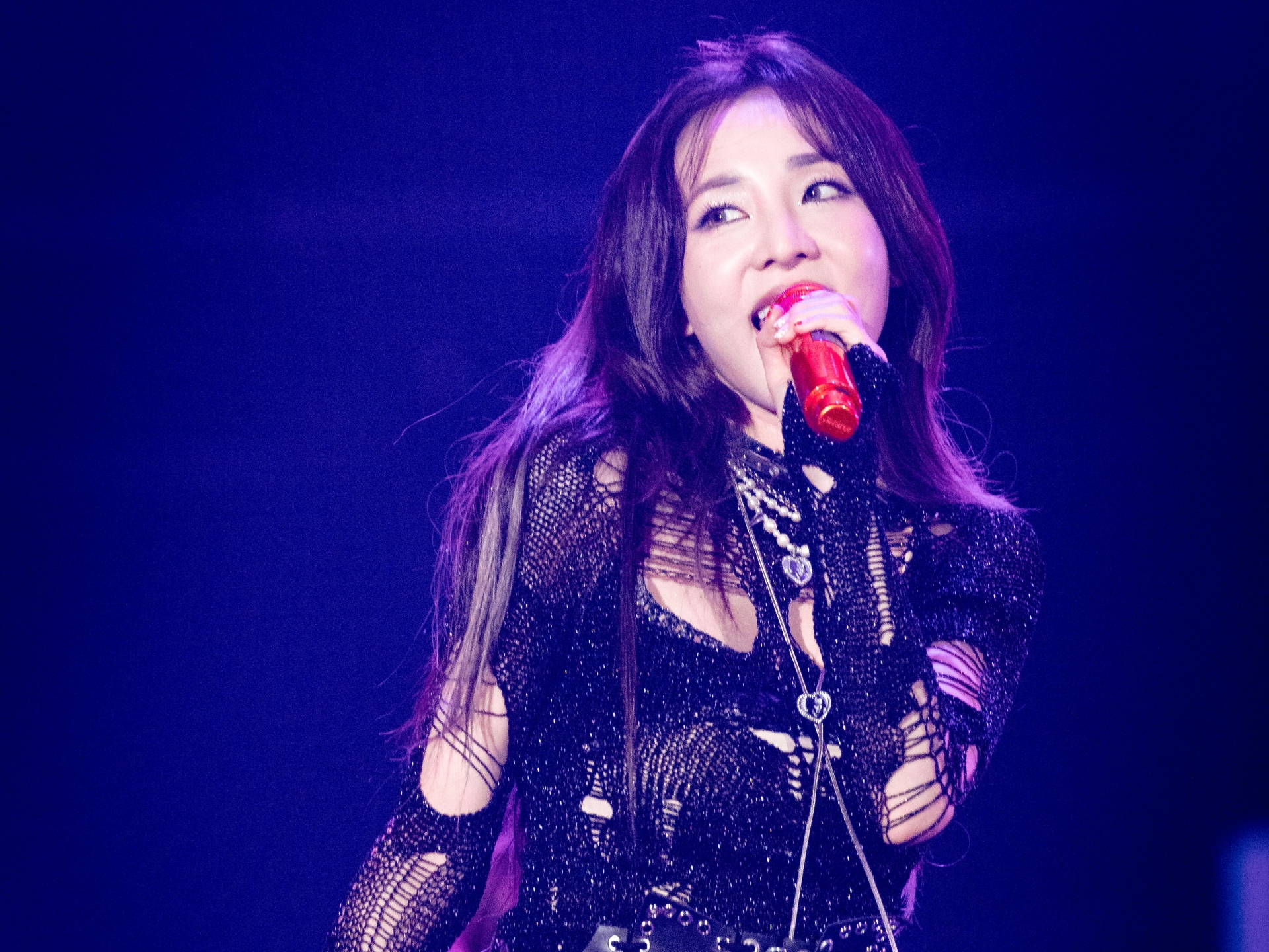 K-POP天團2NE1的成員SANDARA PARK（Dara)登上高雄跨年舞台引爆台下觀眾熱情。圖/高雄市政府提供
