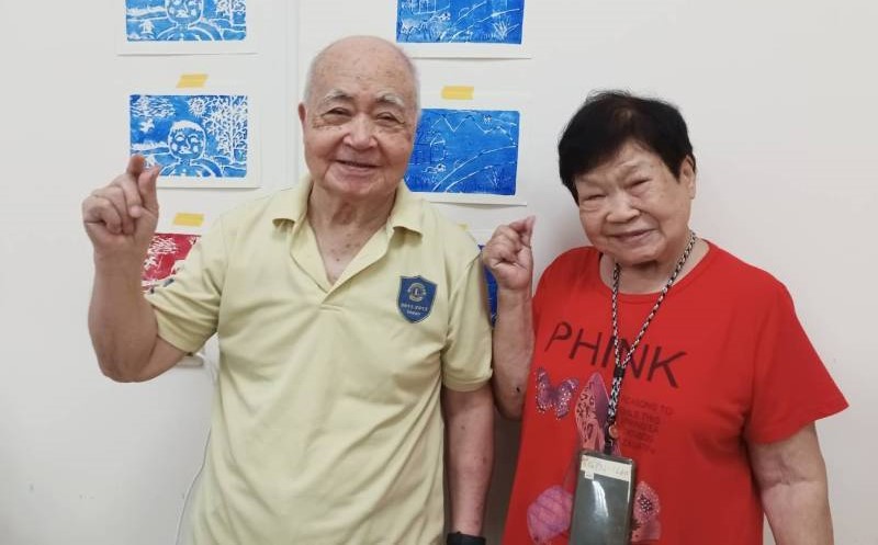張月榮與擔任警察的楊習達結婚，兩人鶼鰈情深，時常一起聯袂參加活動。圖/取自沈春池文教基金會