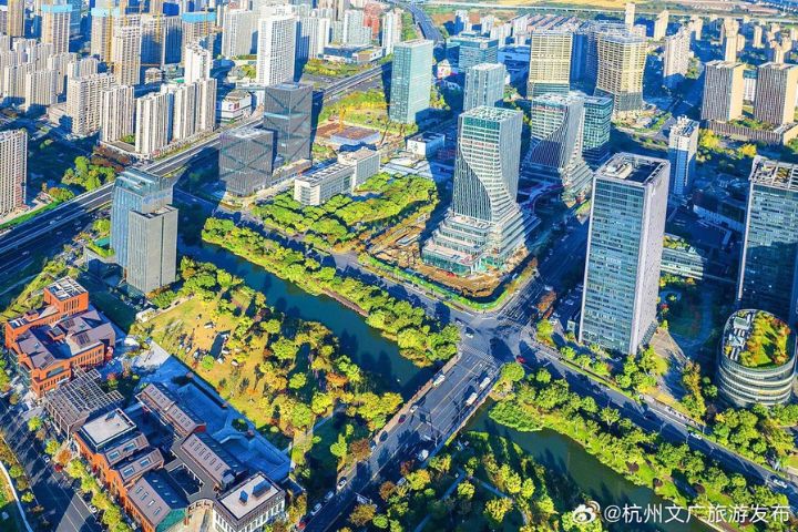 杭州作為大陸新一線城市代表之一，過去以數字經濟與互聯網產業吸引大量青年人才。圖/取自杭州文廣旅遊微博