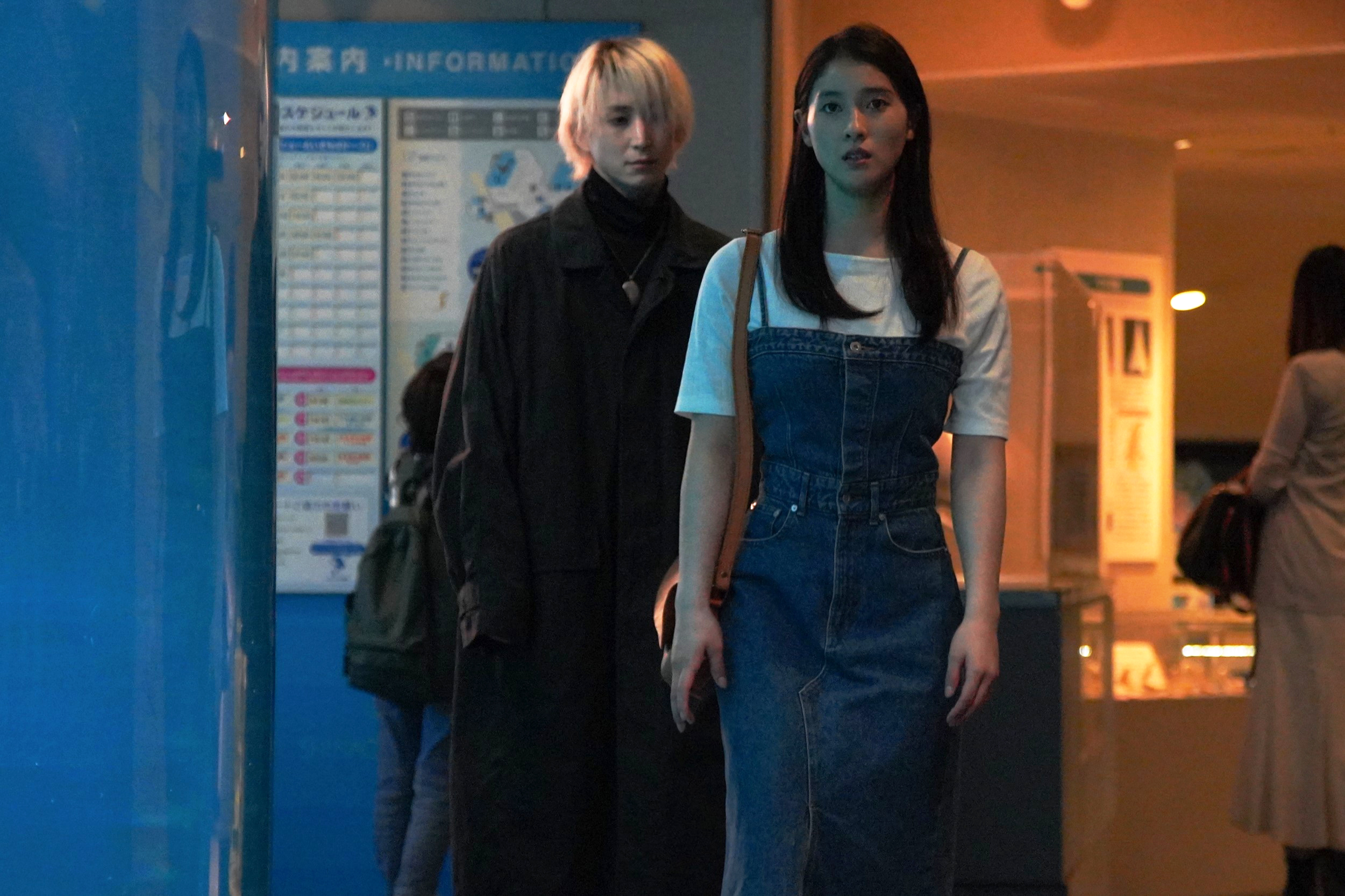 《完美配對謀殺案》由佐久間大介（左）與土屋太鳳主演。圖/華映娛樂提供