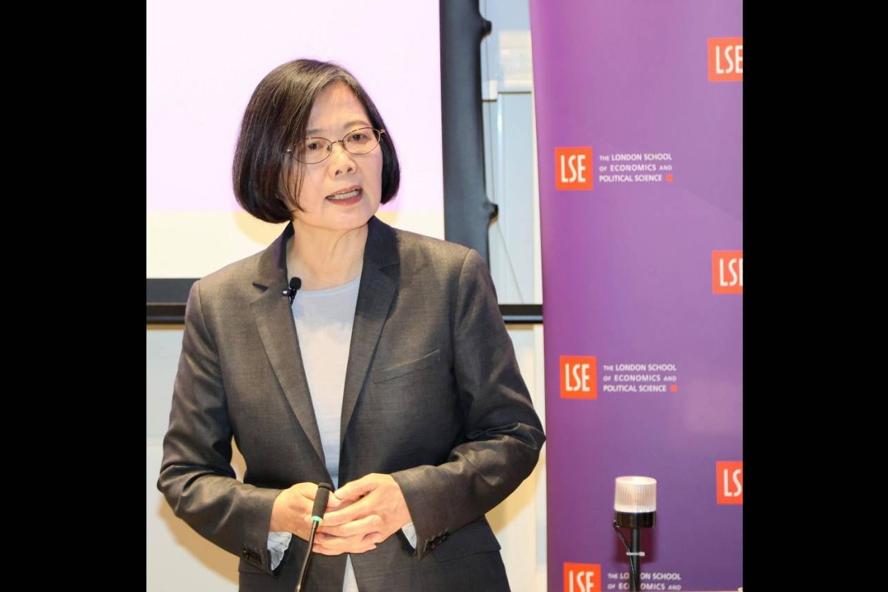 前總統蔡英文5月17日回到母校倫敦政經學院舉行一場演講，被校方定位為私人活動。圖/取自蔡英文臉書