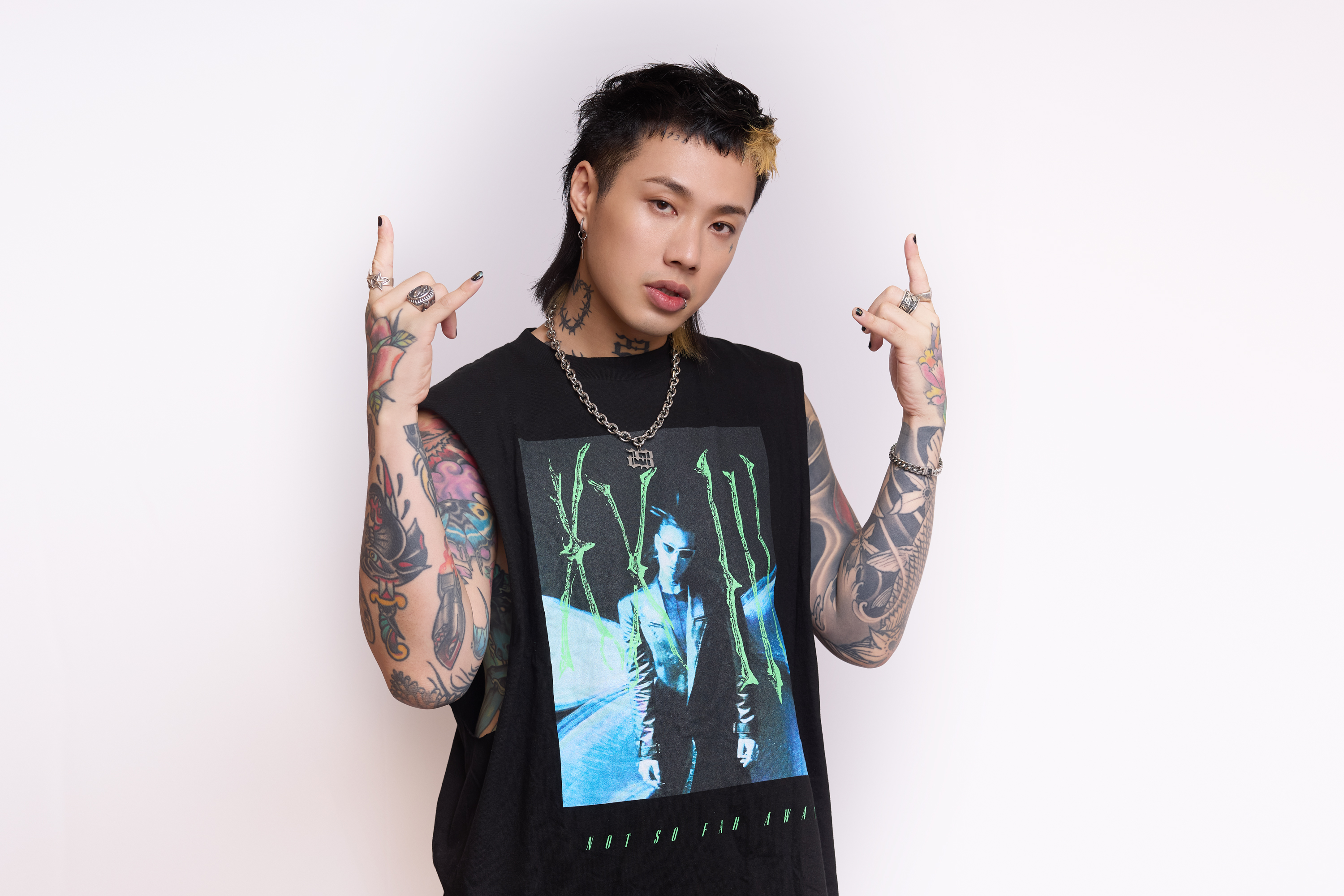 Marz23入圍2024年金曲獎「最佳華語男歌手獎」，透露當天會帶著8個月大的兒子「鵬哥」走紅毯。圖/華納音樂提供