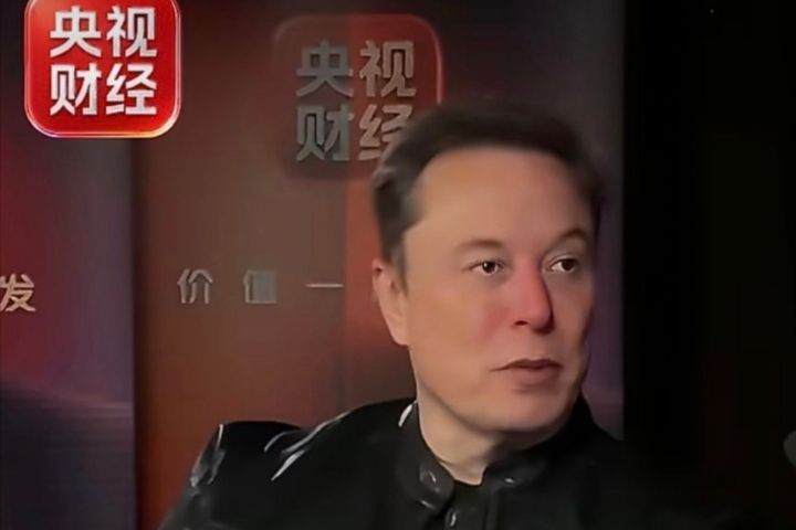 特斯拉執行長馬斯克23日接受大陸央視財經專訪時表示，上海超級工廠的成功「離不開中國團隊」他也力薦全球旅客到大陸旅遊。圖/翻攝央視影片