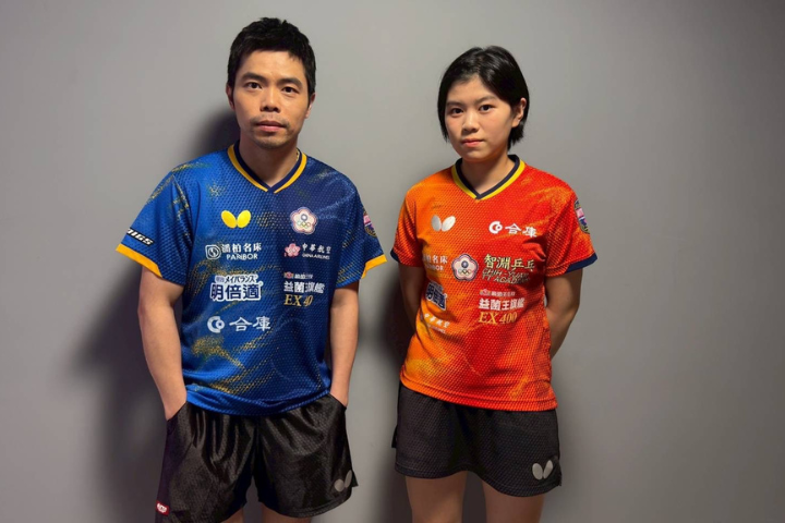 桌球教父莊智淵愛徒、17歲桌球女將葉伊恬（右）受邀參加WTT美國大滿貫賽資格遭桌協取消，體育署祭出重罰暫停桌協所有補助，並要求說明道歉。圖/取自莊智淵臉書